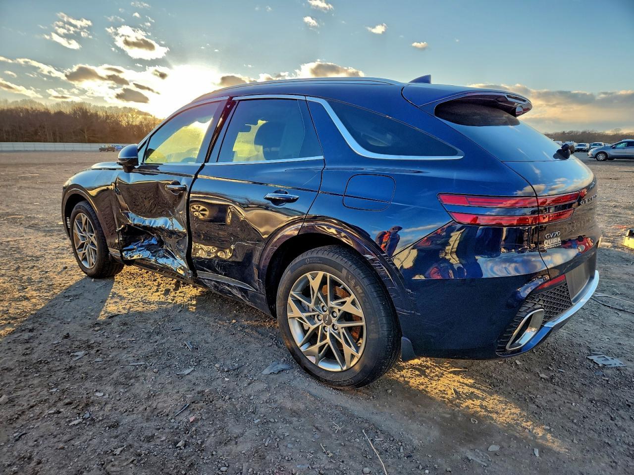 2025 Genesis Gv70 2.5T Standard - Image 2