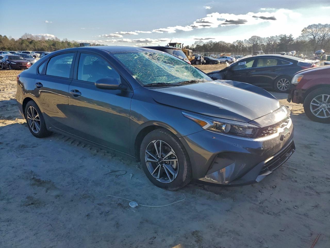 2024 Kia Forte - Фото 4