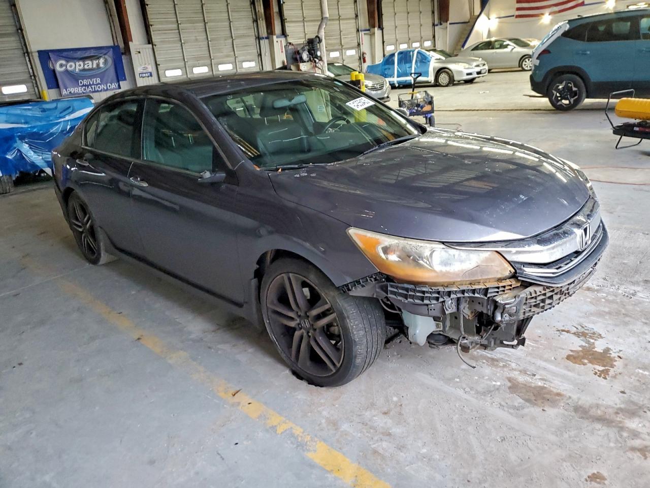 2016 Honda Accord Sport - Image 4