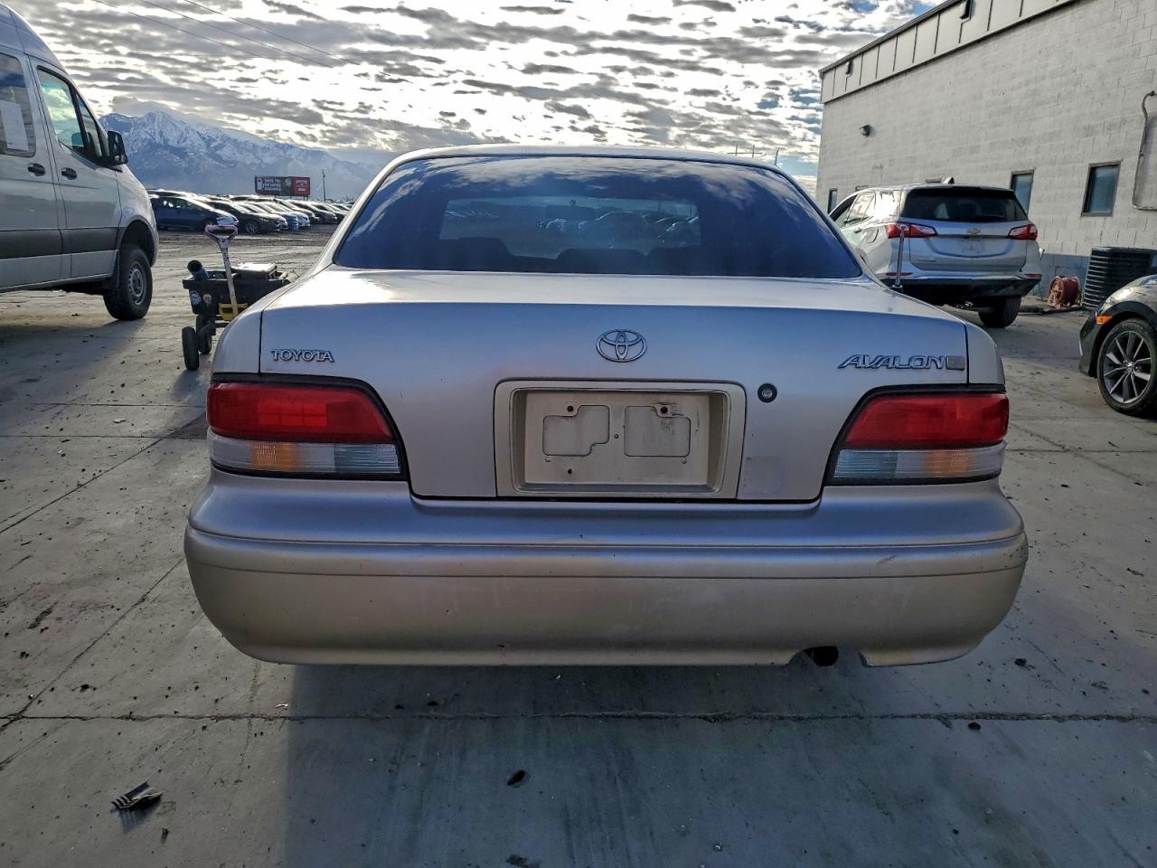 1995 Toyota Avalon Xl - Image 6