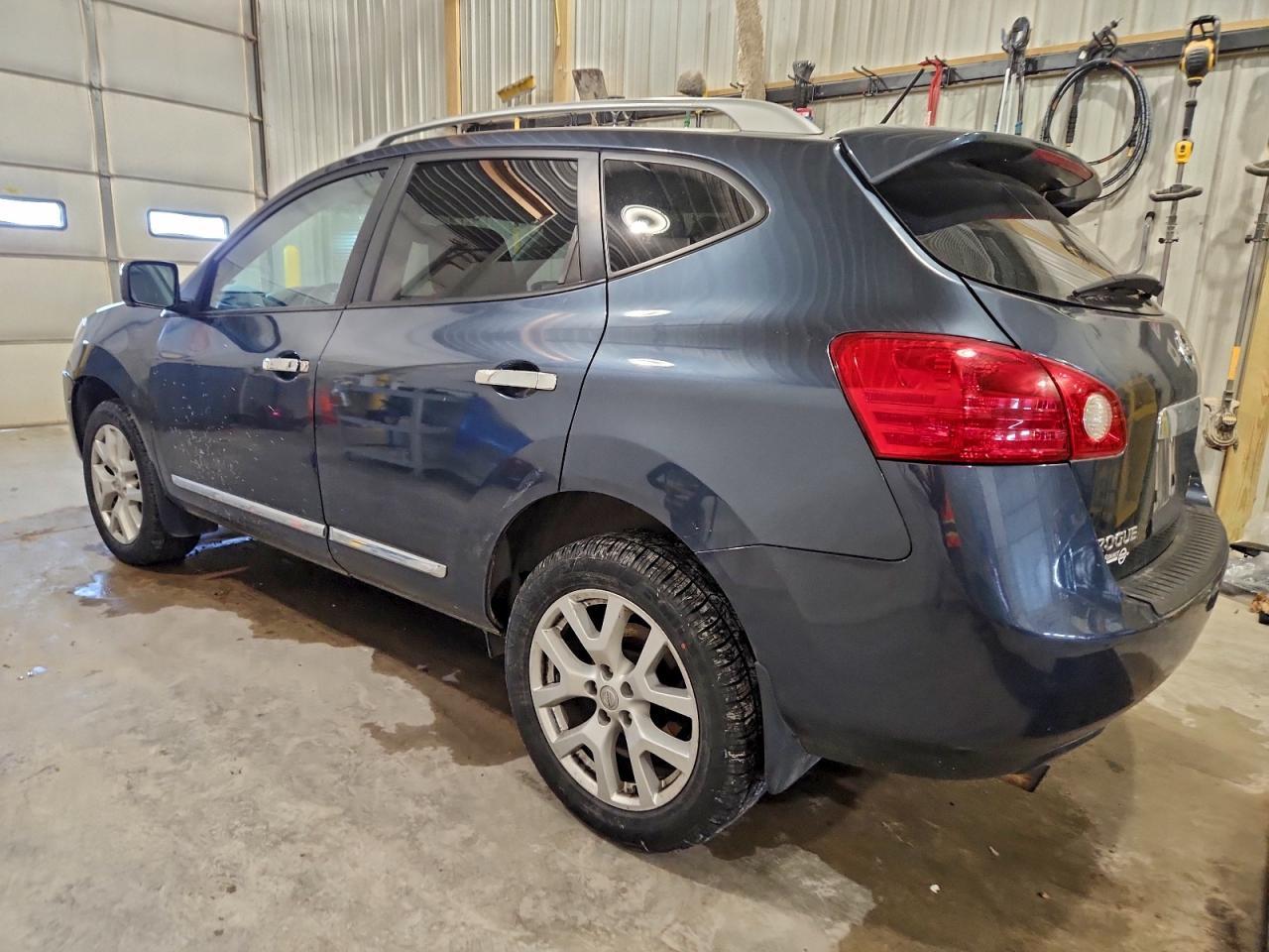 2013 Nissan Rogue S - Image 2