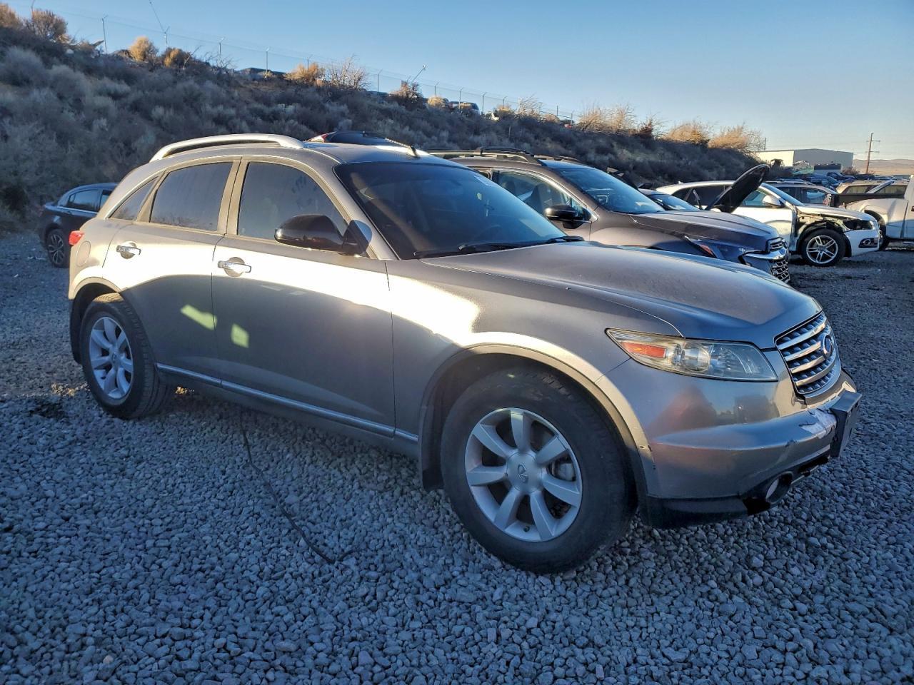 2004 Infiniti Fx35 - Image 4