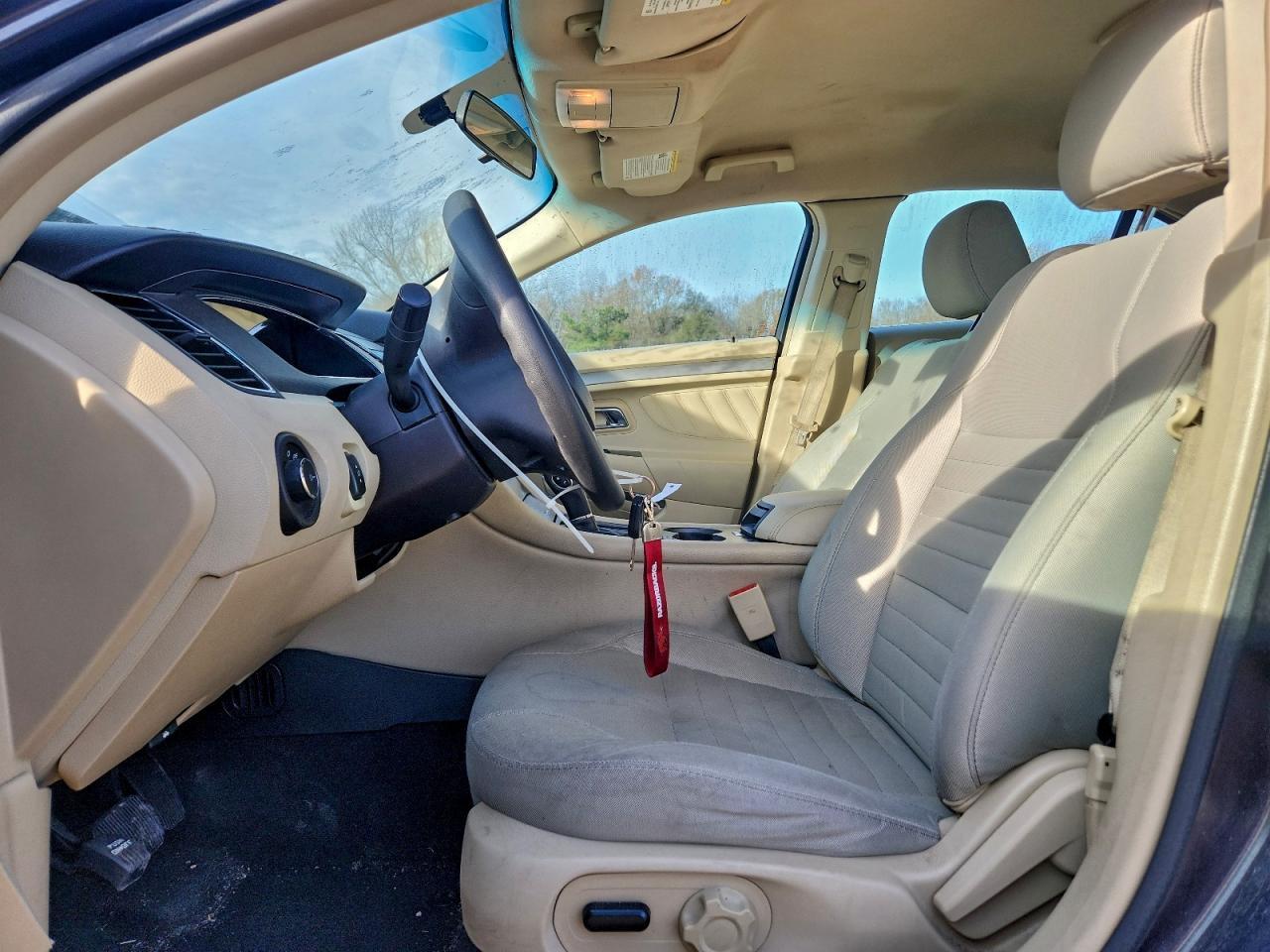 2015 Ford Taurus Se - Фото 7