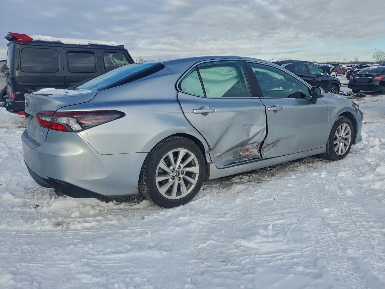 2023 Toyota Camry Le - Image 3