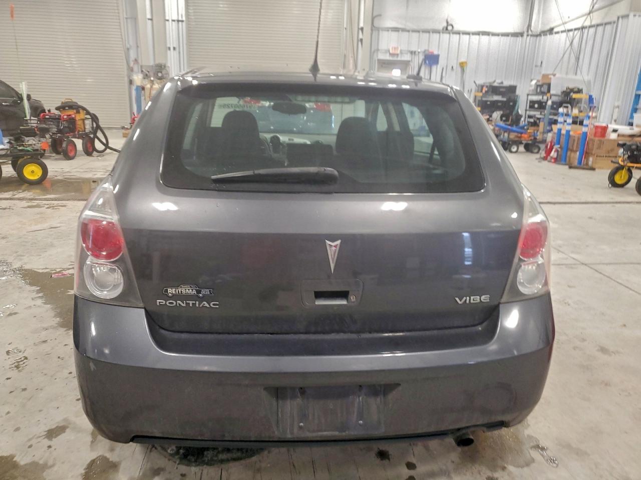 2010 Pontiac Vibe - Фото 6