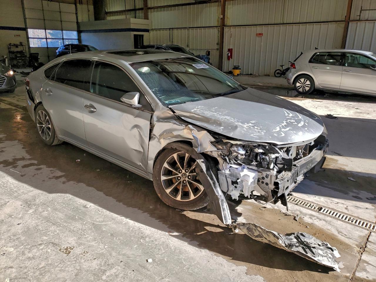 2016 Toyota Avalon Base - Фото 4