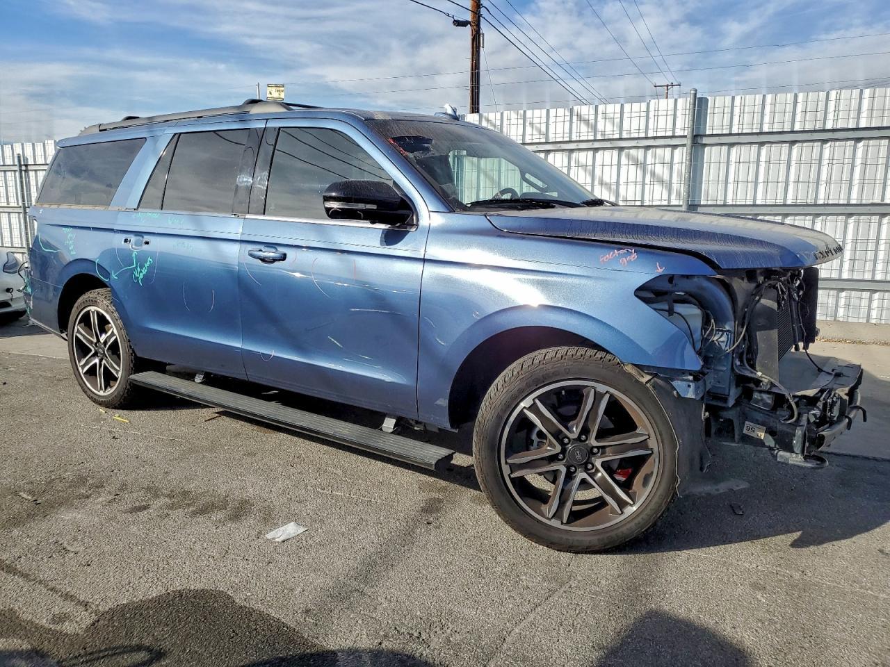 2019 Ford Expedition Max Limited - Image 4