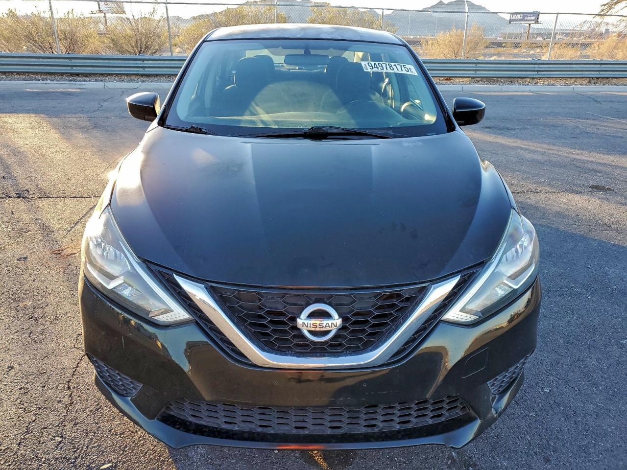 2016 Nissan Sentra S - Image 5