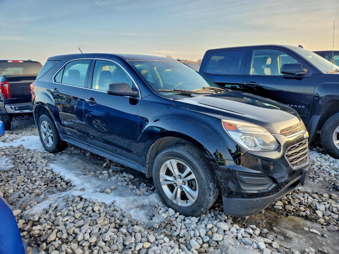 2016 Chevrolet Equinox Ls - Фото 4
