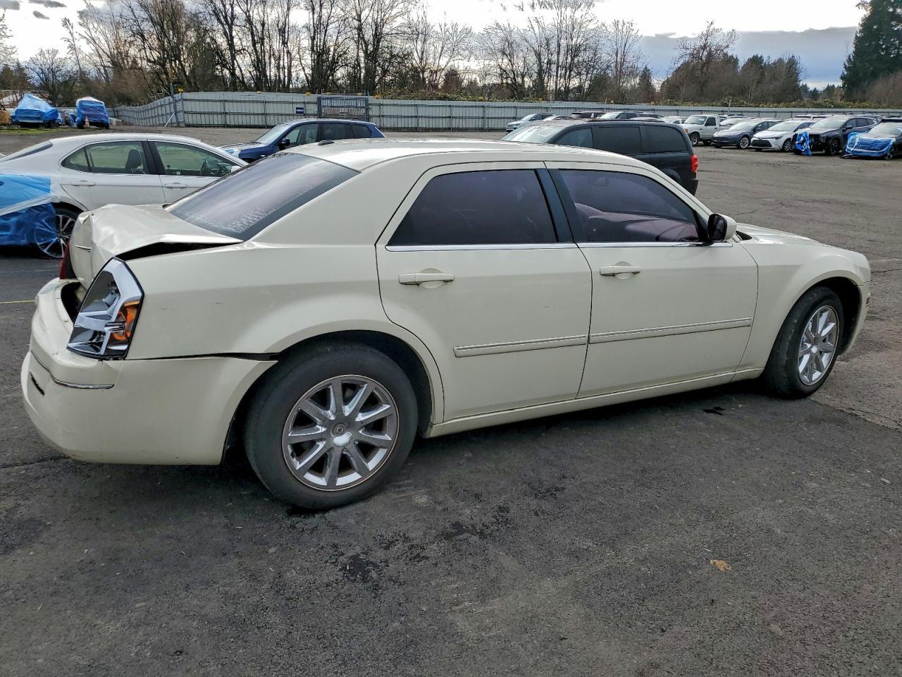 2007 Chrysler 300 Touring - Image 3