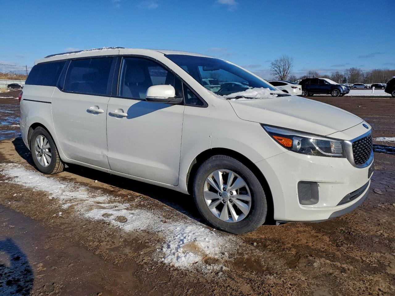 2016 Kia Sedona Lx - Image 4