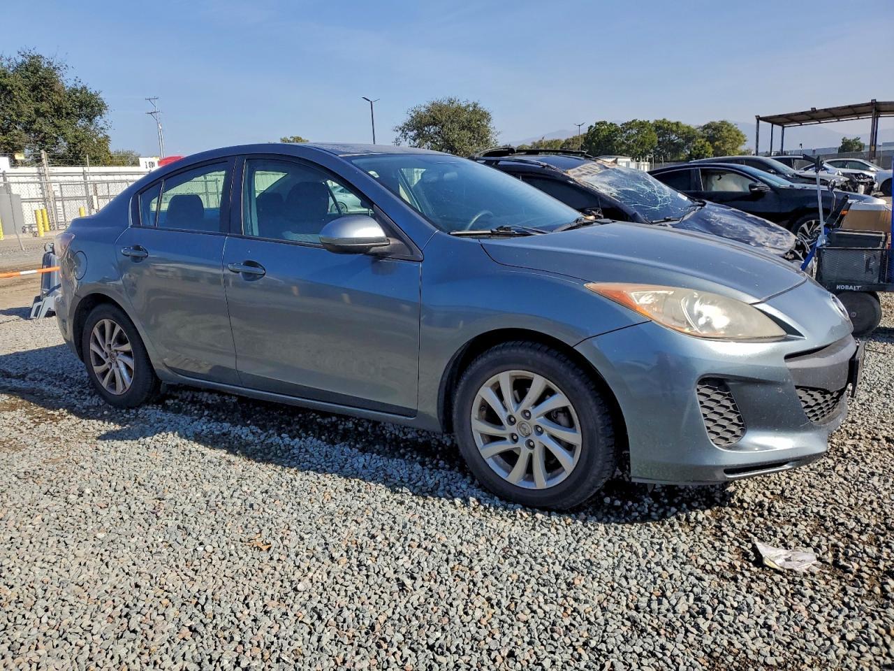 2012 Mazda 3 I - Фото 4
