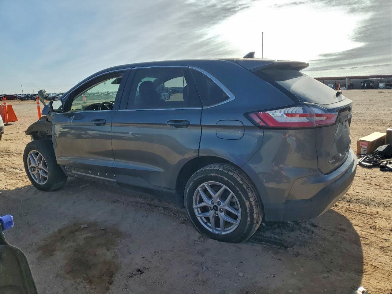 2023 Ford Edge Sel - Фото 2