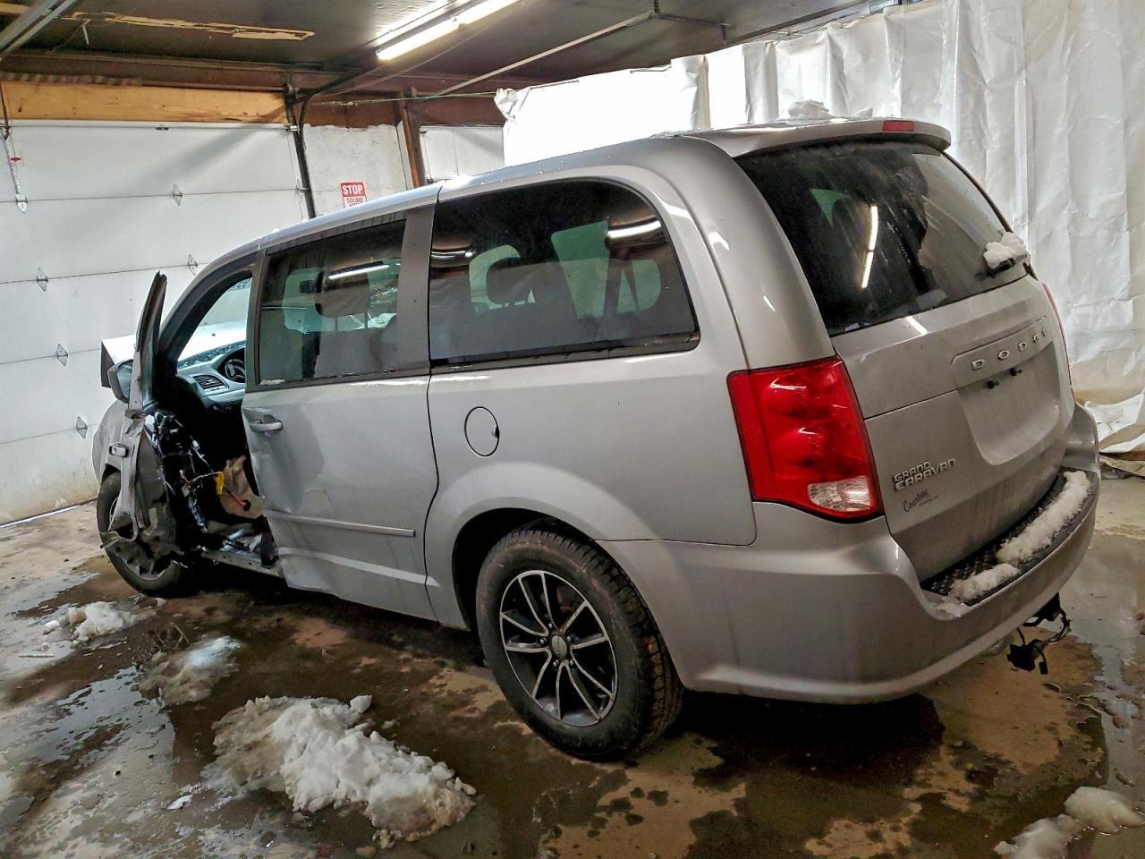 2014 Dodge Grand Caravan Se - Image 2