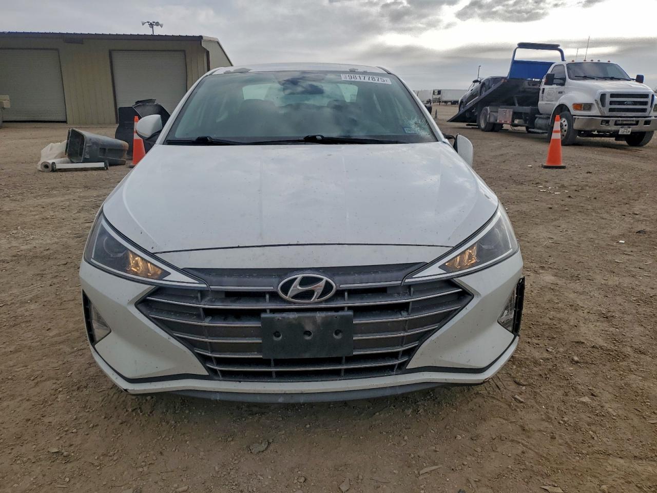 2020 Hyundai Elantra Sel - Image 5