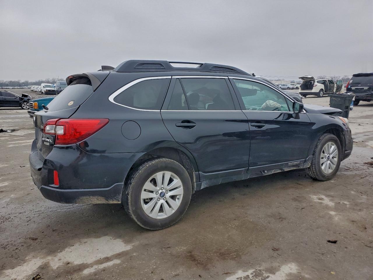 2017 Subaru Outback 2.5I Premium - Image 3