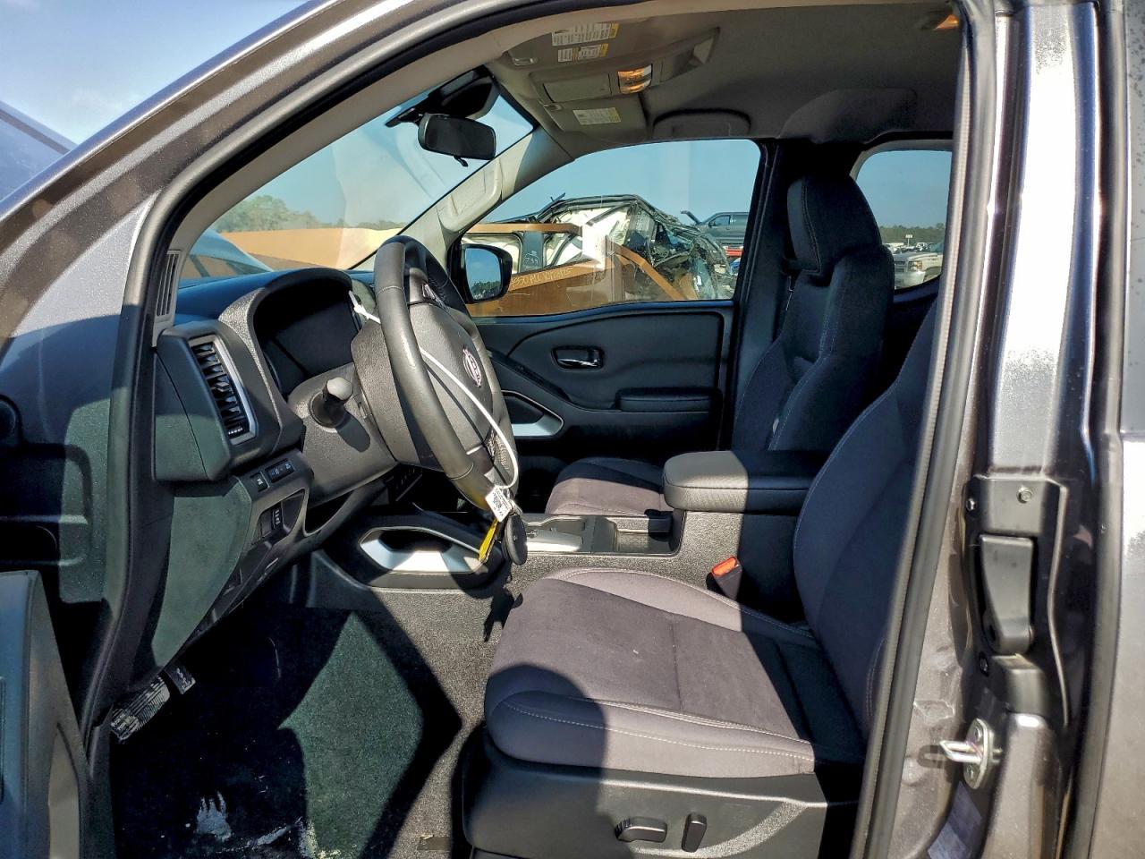 2024 Nissan Frontier S - Image 7