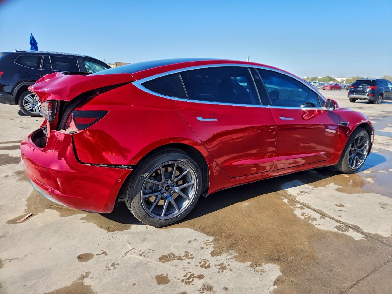 2020 Tesla Model 3 - Фото 3