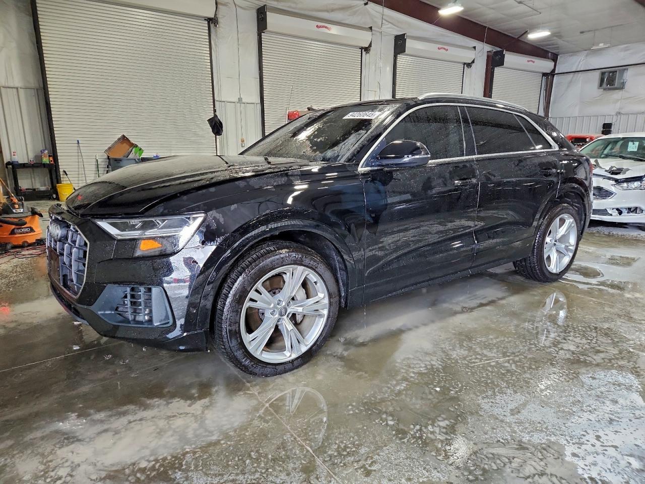 2019 Audi Q8 Premium Plus