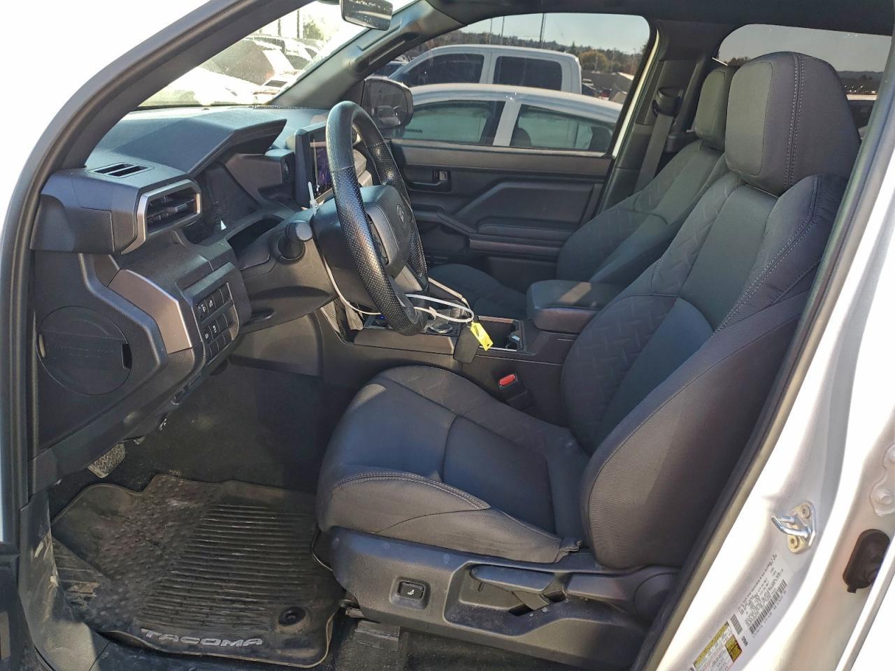 2025 Toyota Tacoma Double Cab - Image 7