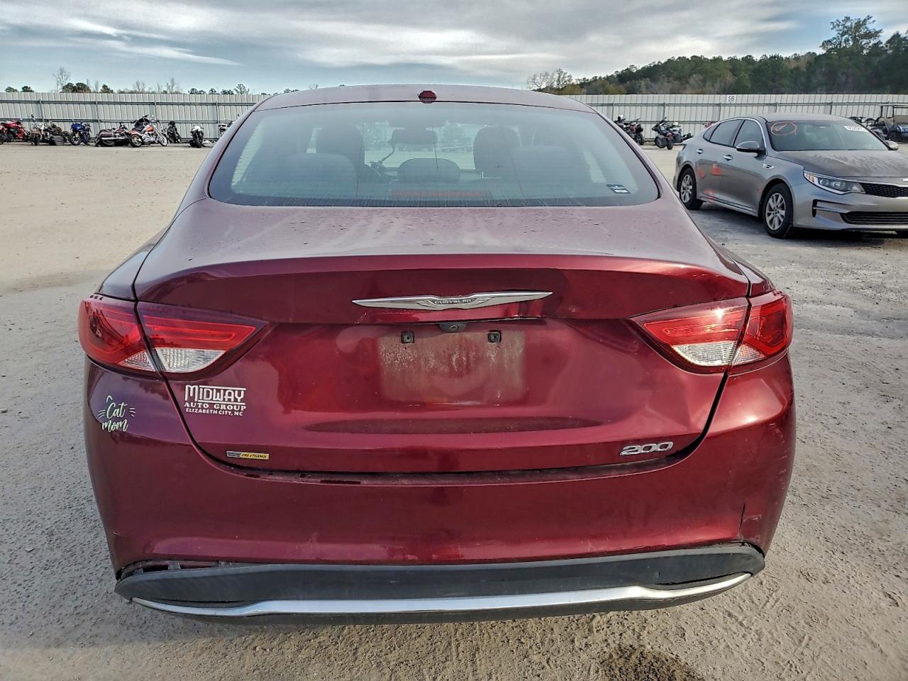 2015 Chrysler 200 Limited - Image 6
