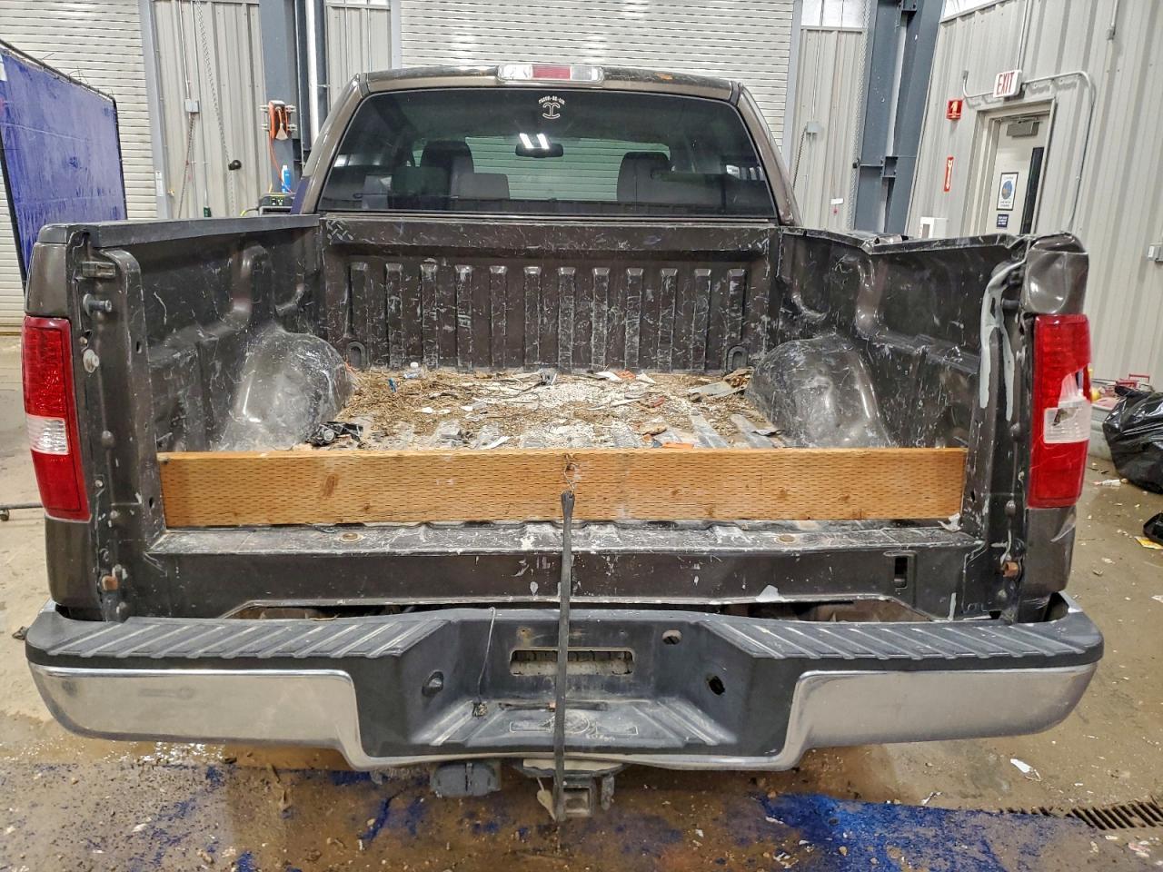 2008 Ford F150 Supercrew - Image 6