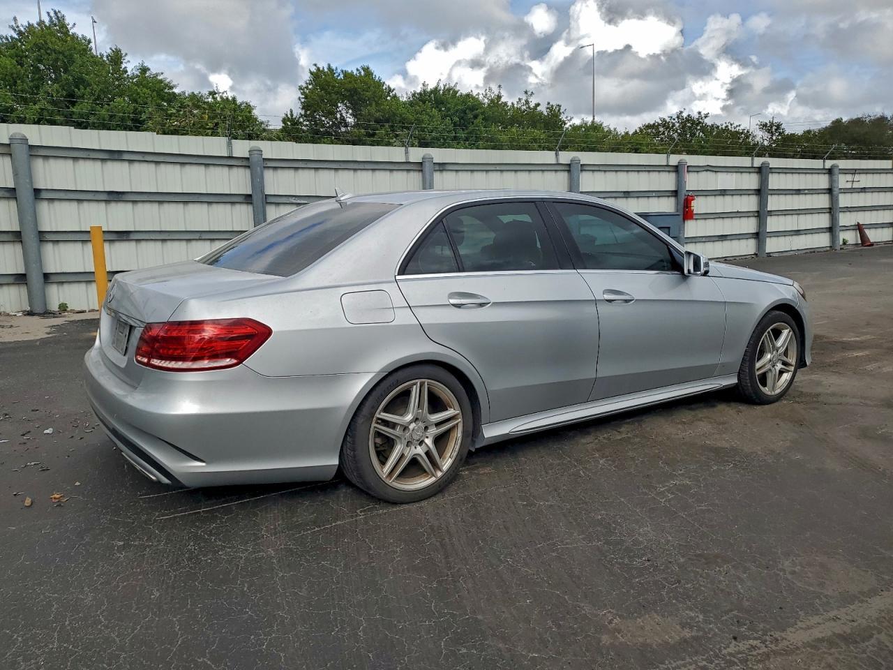 2014 Mercedes-Benz E 350 - Фото 3