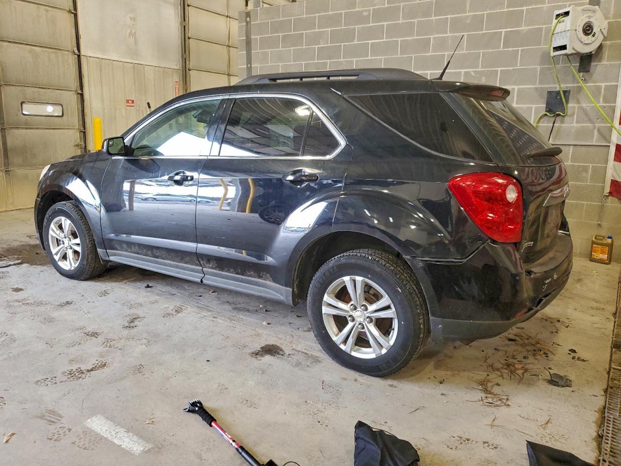 2013 Chevrolet Equinox - Фото 2