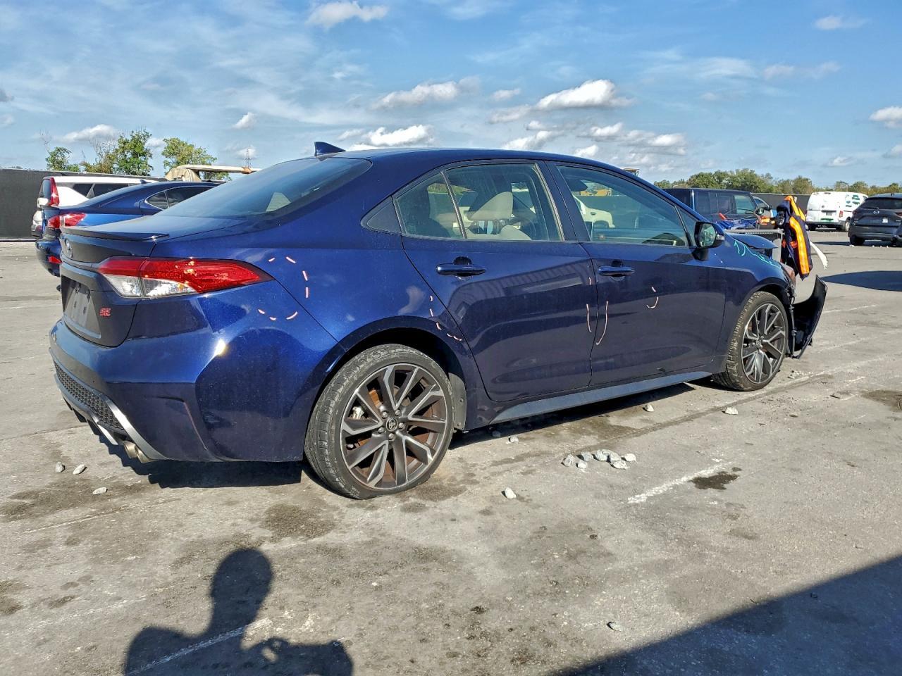 2020 Toyota Corolla Se - Image 3