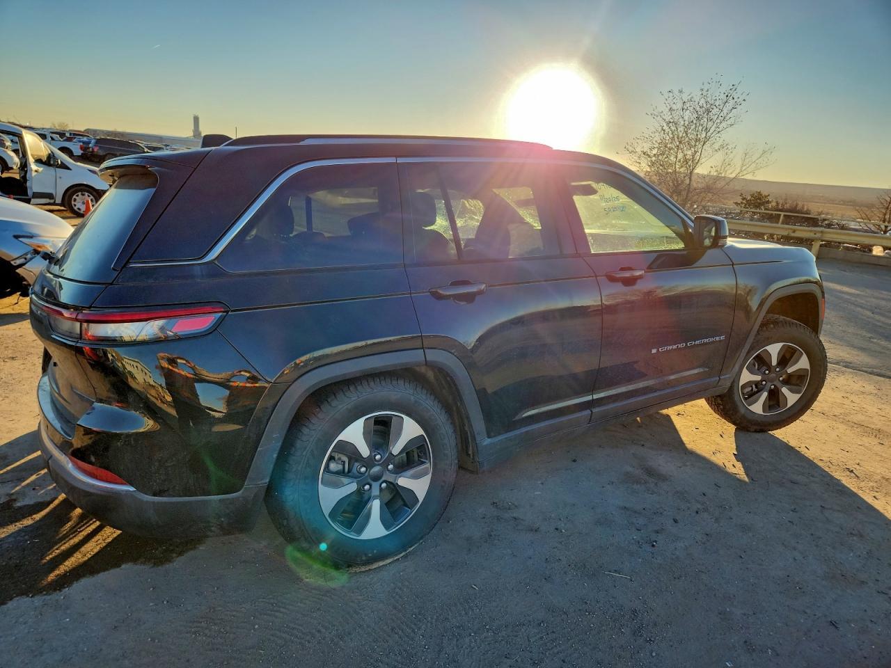2023 Jeep Grand Cherokee Limited 4Xe - Фото 3