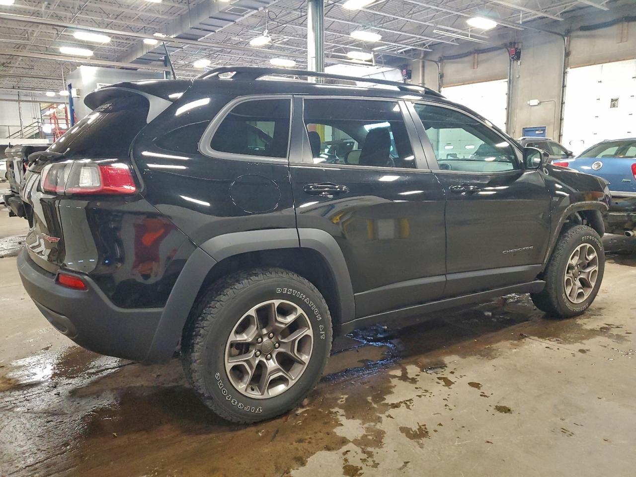 2022 Jeep Cherokee Trailhawk - Фото 3