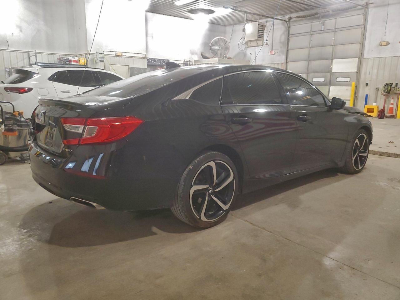 2018 Honda Accord Sport - Image 3