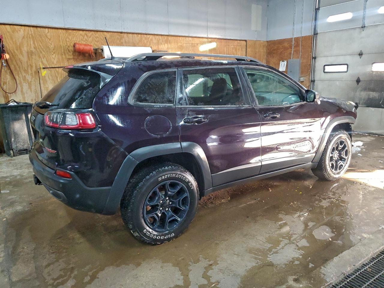 2021 Jeep Cherokee Trailhawk - Фото 3