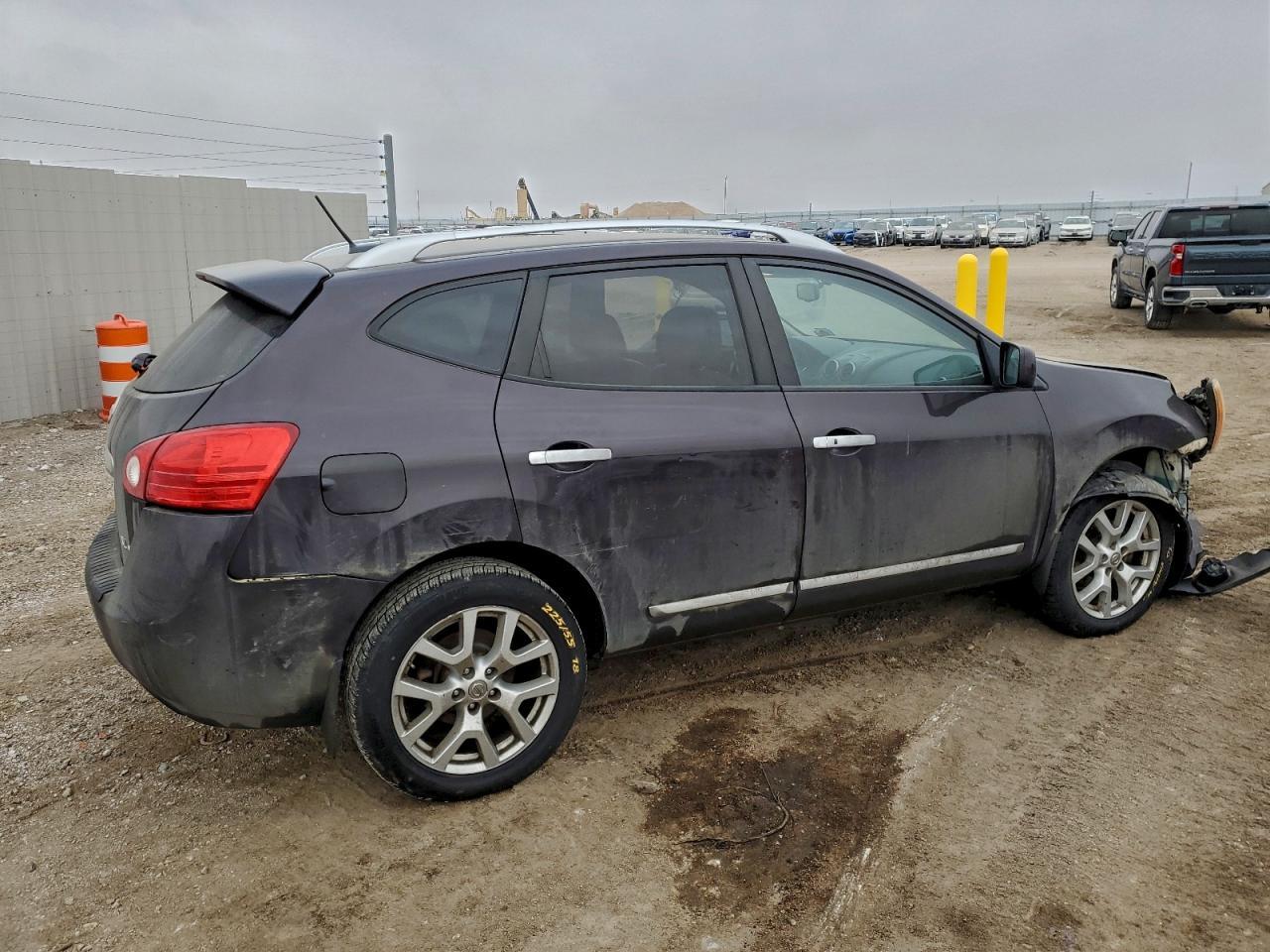 2012 Nissan Rogue S - Image 3