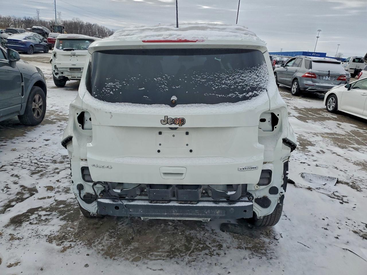 2022 Jeep Renegade Latitude - Фото 6