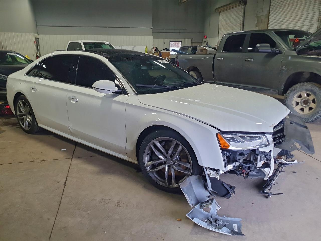 2017 Audi A8 L Quattro - Image 4