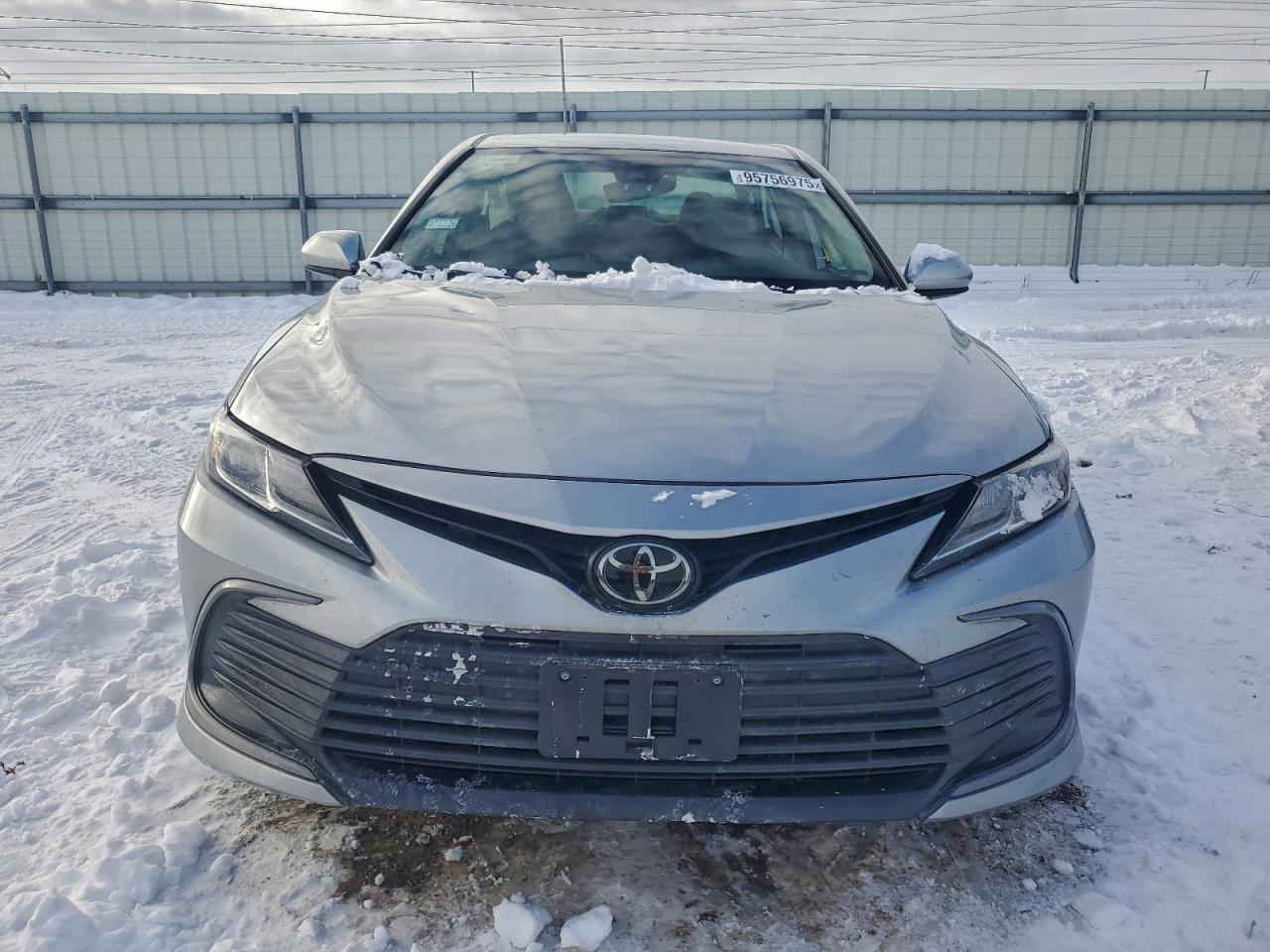 2023 Toyota Camry Le - Image 5