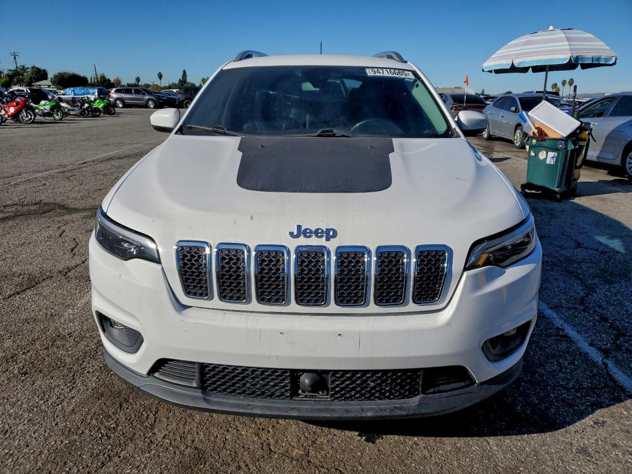 2021 Jeep Cherokee Latitude Plus - Image 5