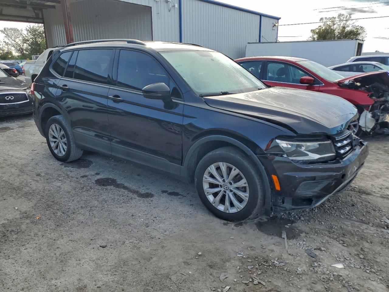2018 Volkswagen Tiguan S - Image 4