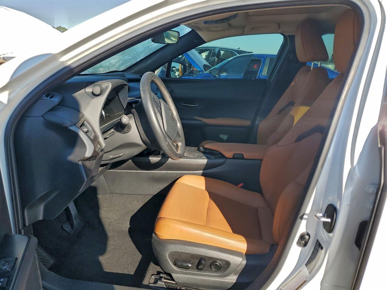 2022 Lexus Ux 200 Base - Image 7