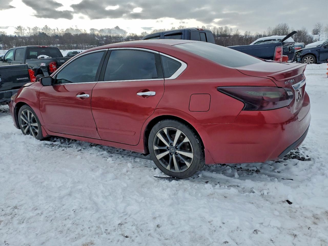 2016 Nissan Altima 2.5 - Фото 2