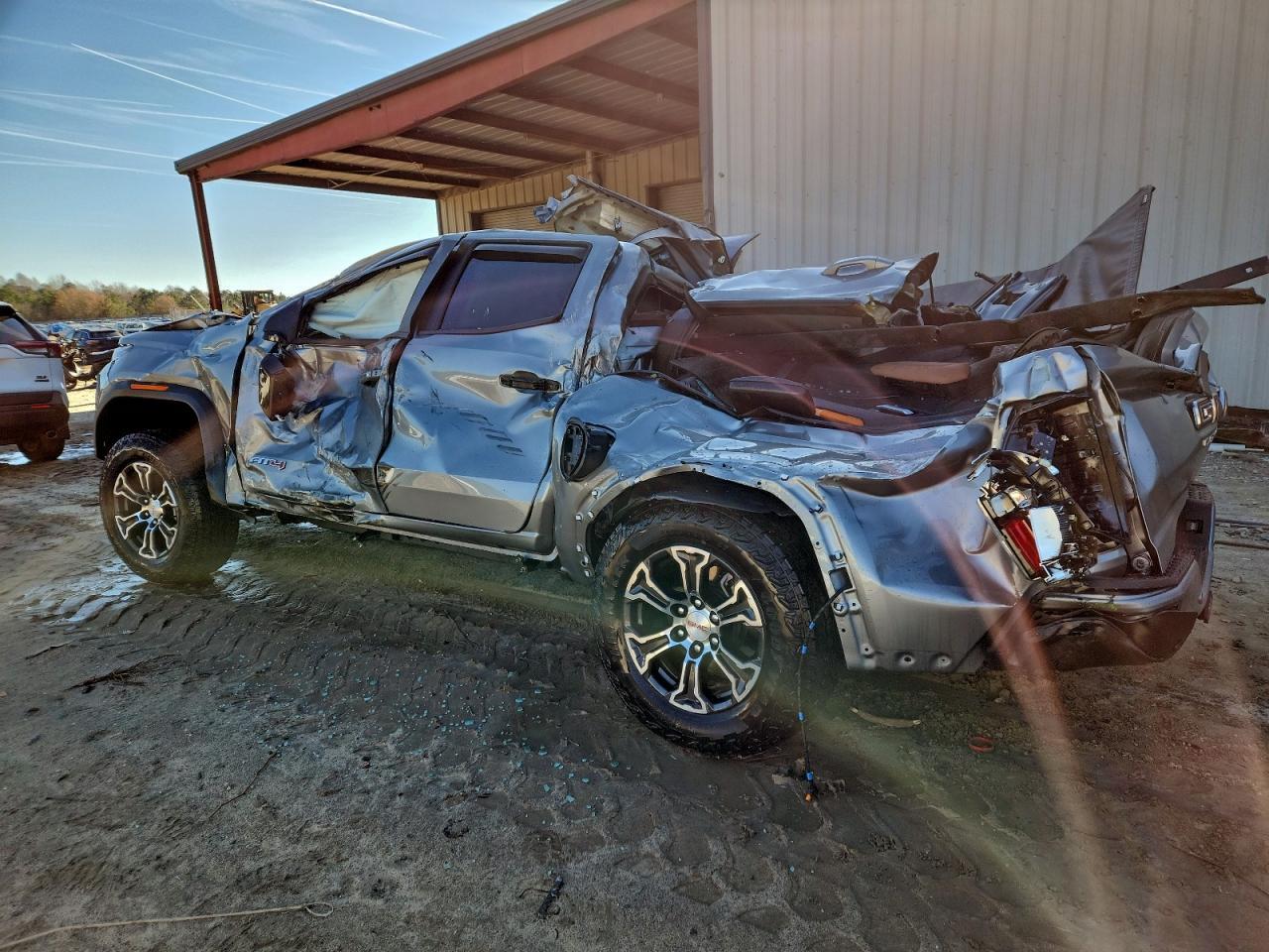 2024 GMC Canyon At4 - Image 2