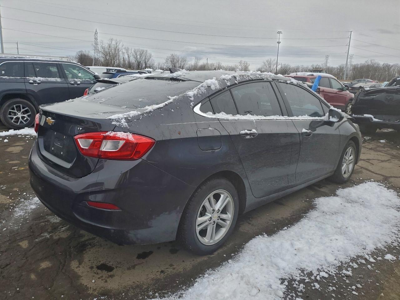 2017 Chevrolet Cruze Lt - Image 3