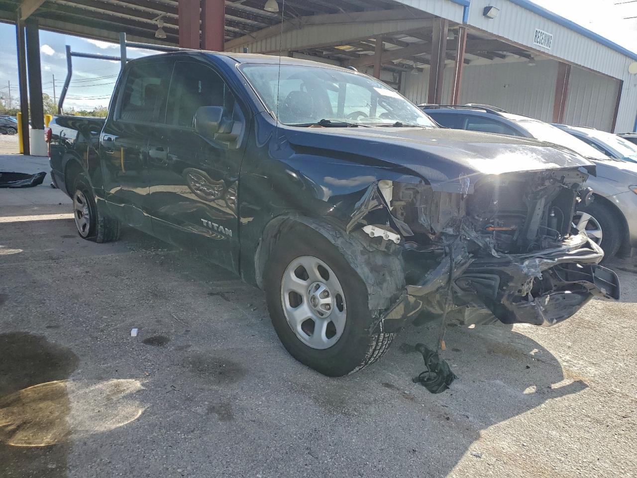 2019 Nissan Titan S - Image 4