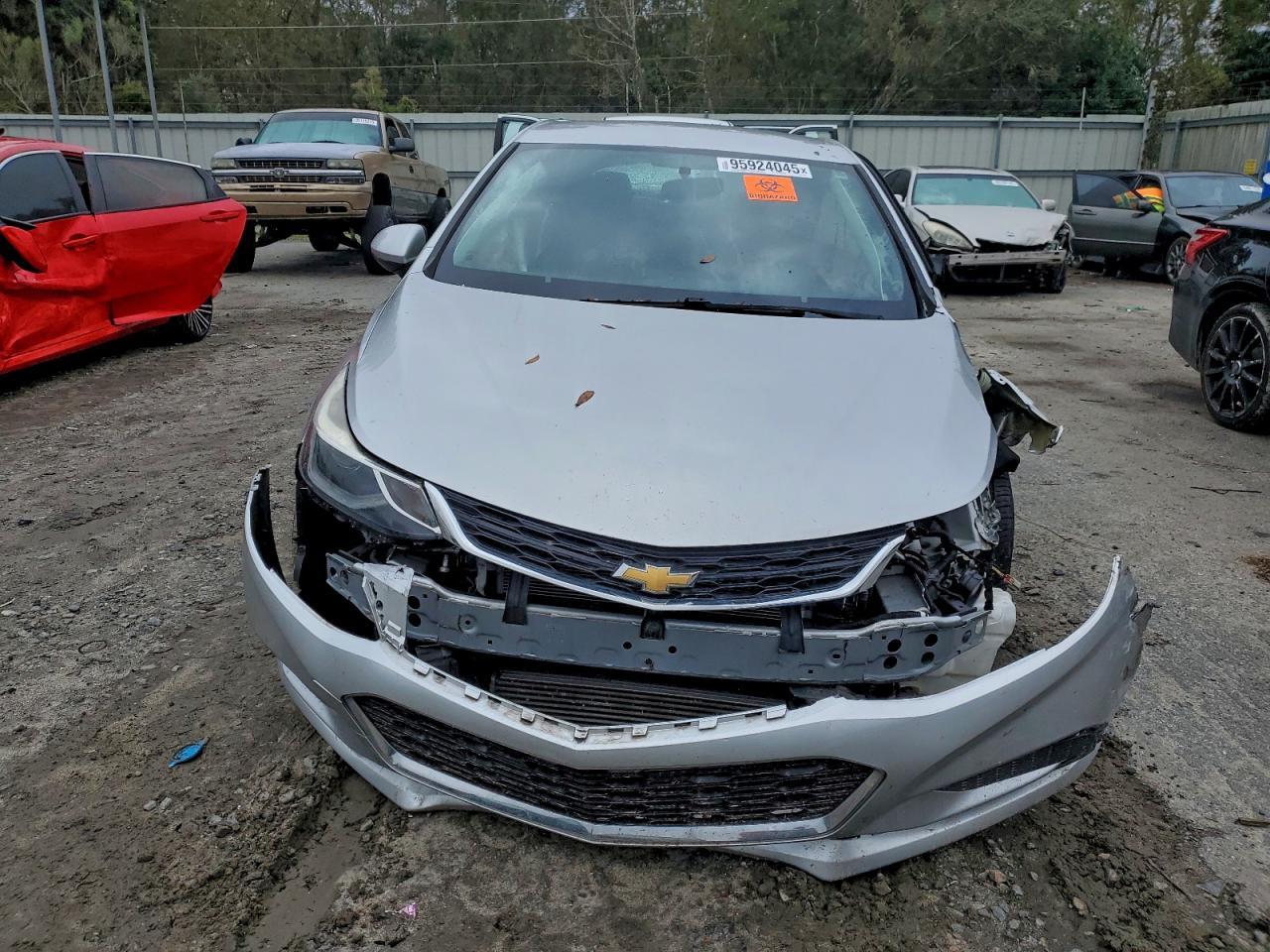 2017 Chevrolet Cruze Lt - Фото 5