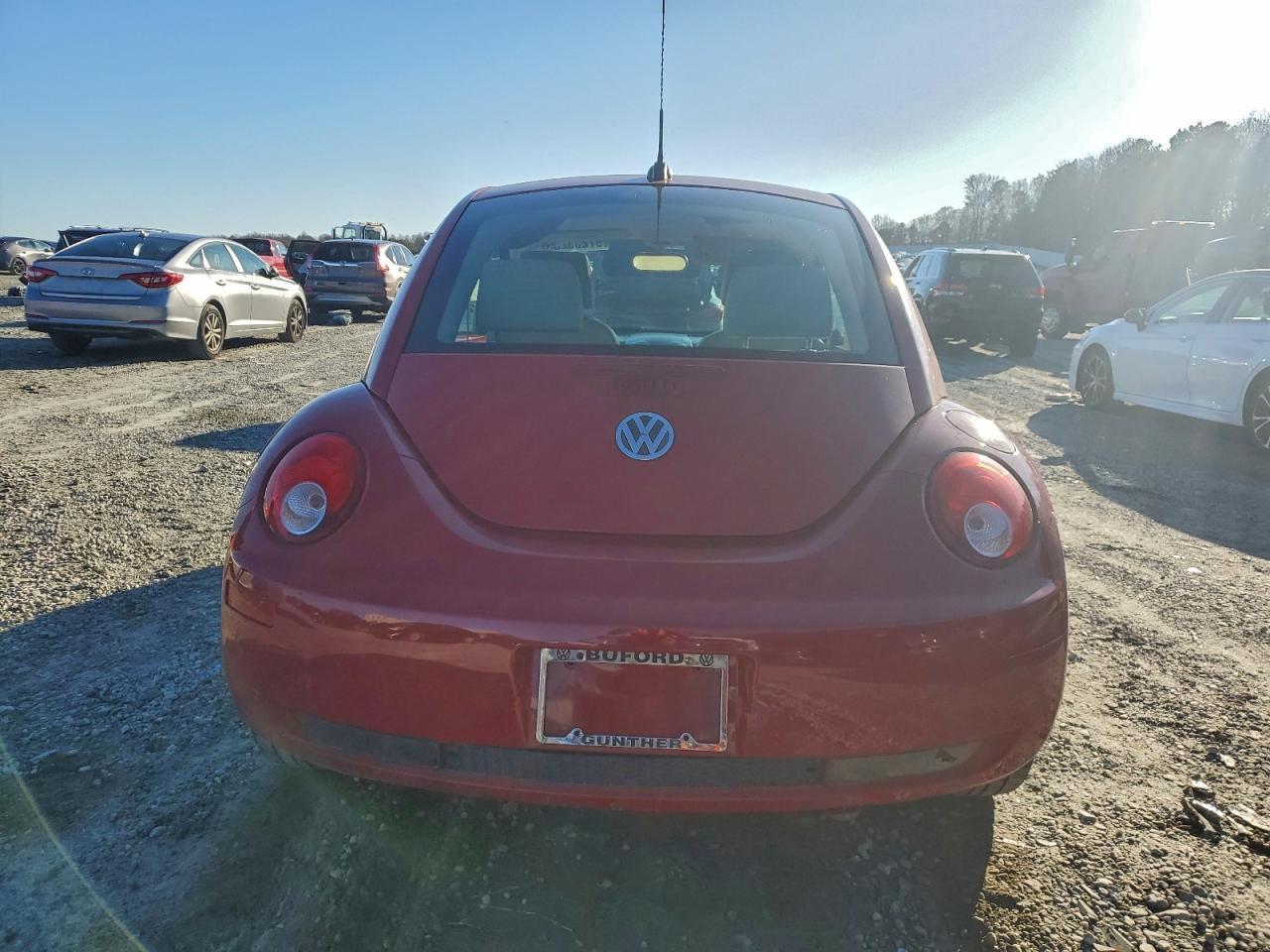 2008 Volkswagen New Beetle S - Фото 6