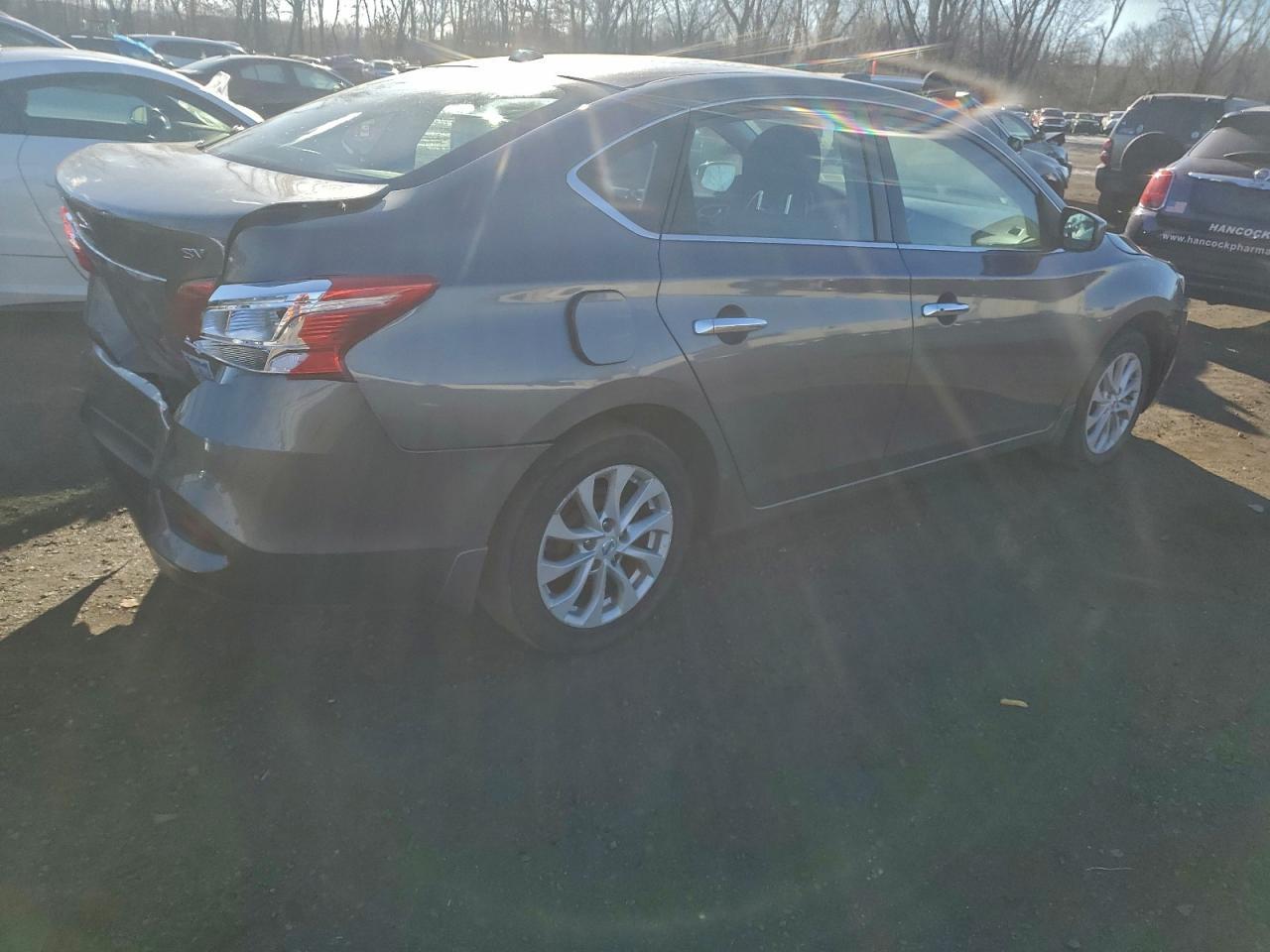 2019 Nissan Sentra S - Фото 3