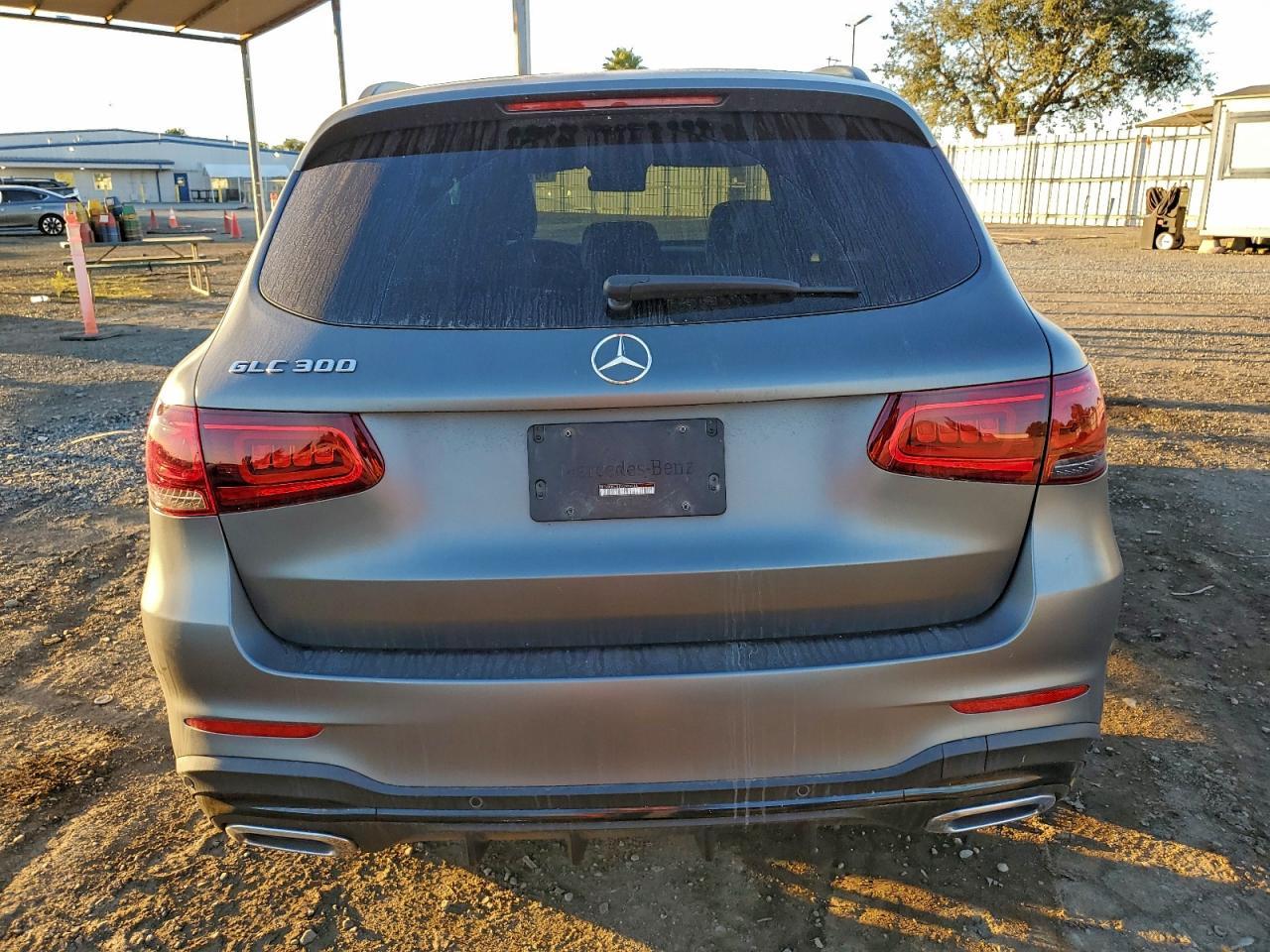 2022 Mercedes-Benz Glc 300 - Image 6