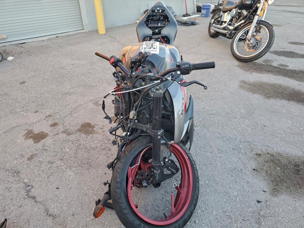 2020 Suzuki Gsx-S1000 Z - Фото 2