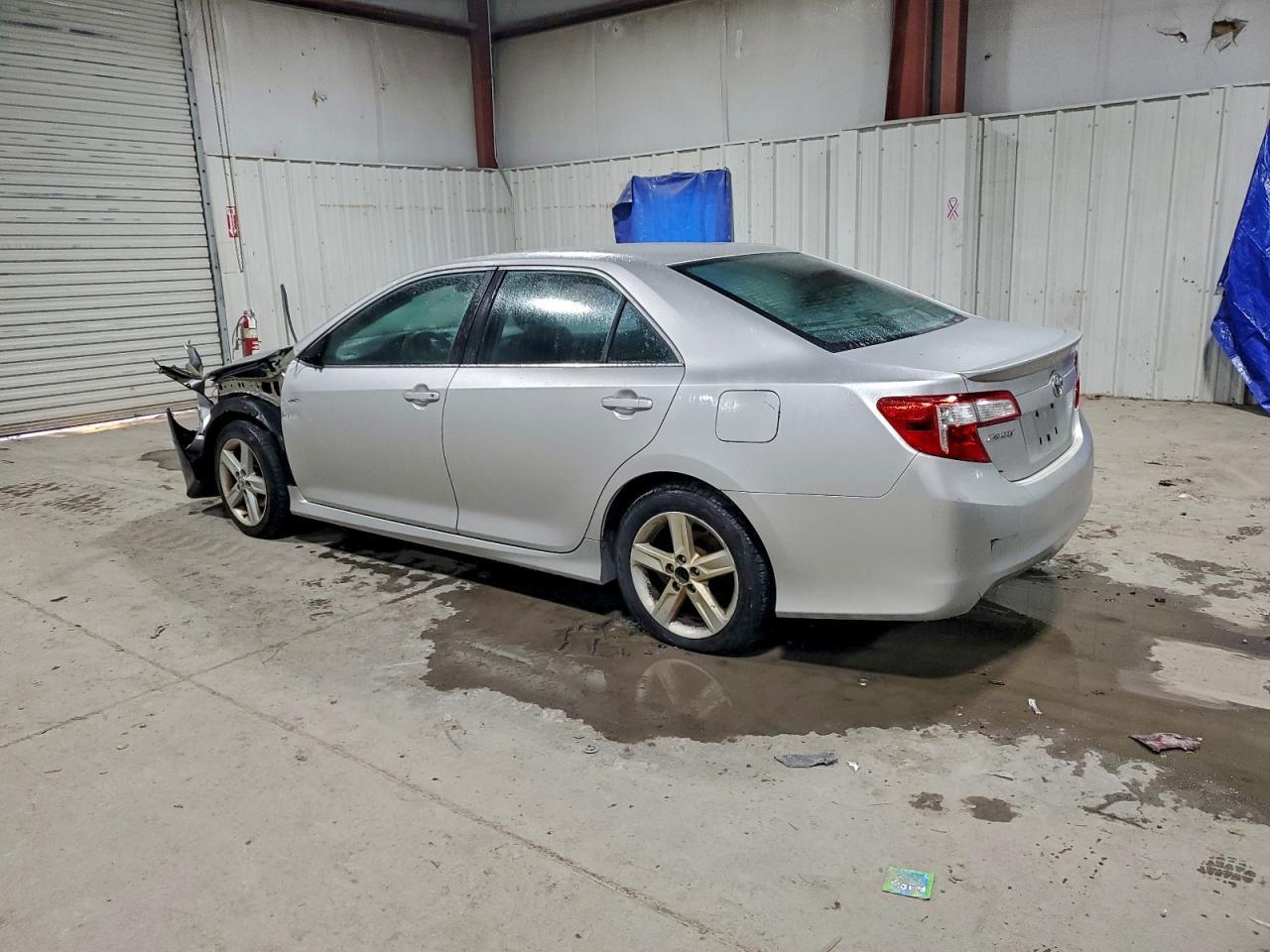 2012 Toyota Camry Se - Image 2